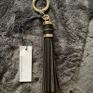 D&B Key Chain [ brown ]